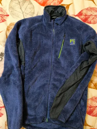 Forro polar Karpos talla S sin usar