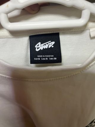 Camiseta blanca con estampado