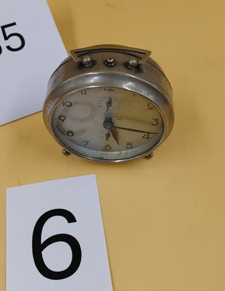 Sveglietta vintage a carica manuale