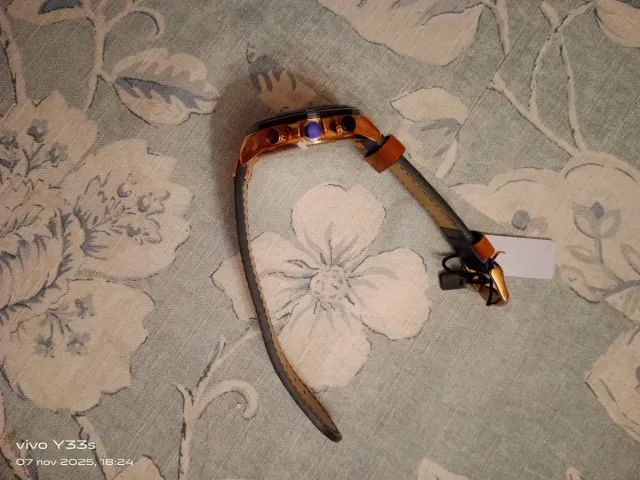 Reloj CURREN Cronógrafo Azul y Dorado