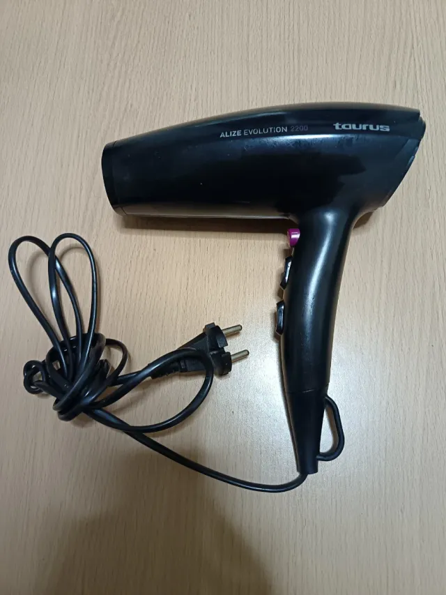 Secador de pelo Taurus ALIZE EVOLUTION 2200