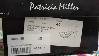 Zapatos de salón Patricia Miller negros