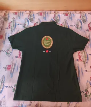 Imanes y abridores de Carlsberg + Camiseta Polo