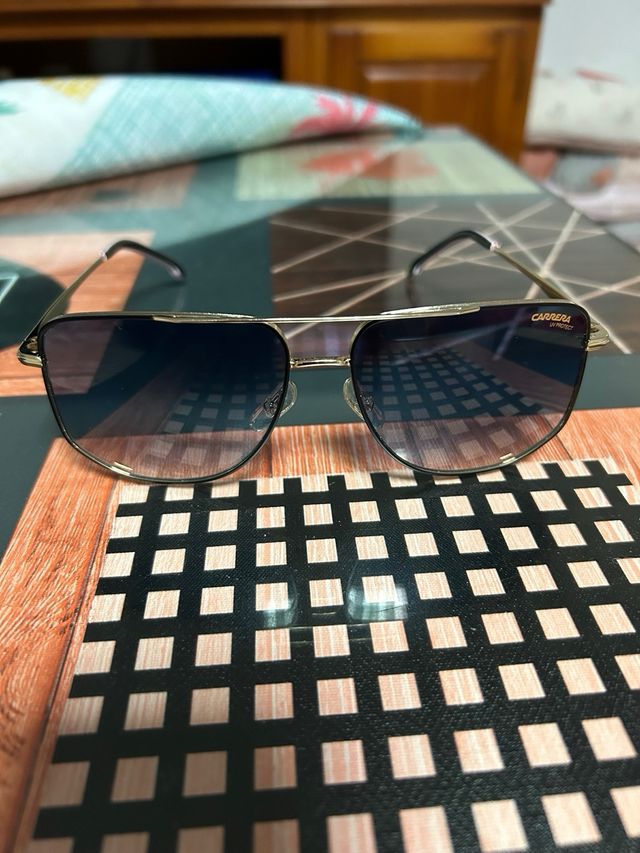 Gafas de sol Carrera Negro y Dorado