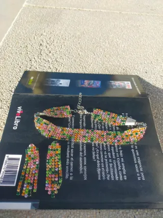 Pendientes largos de perlas y strass