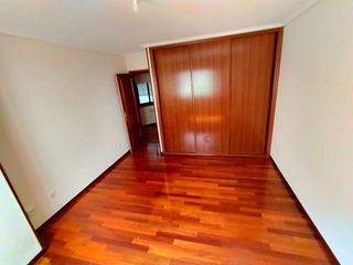 Piso en alquiler en O Berbés - Peniche en Vigo