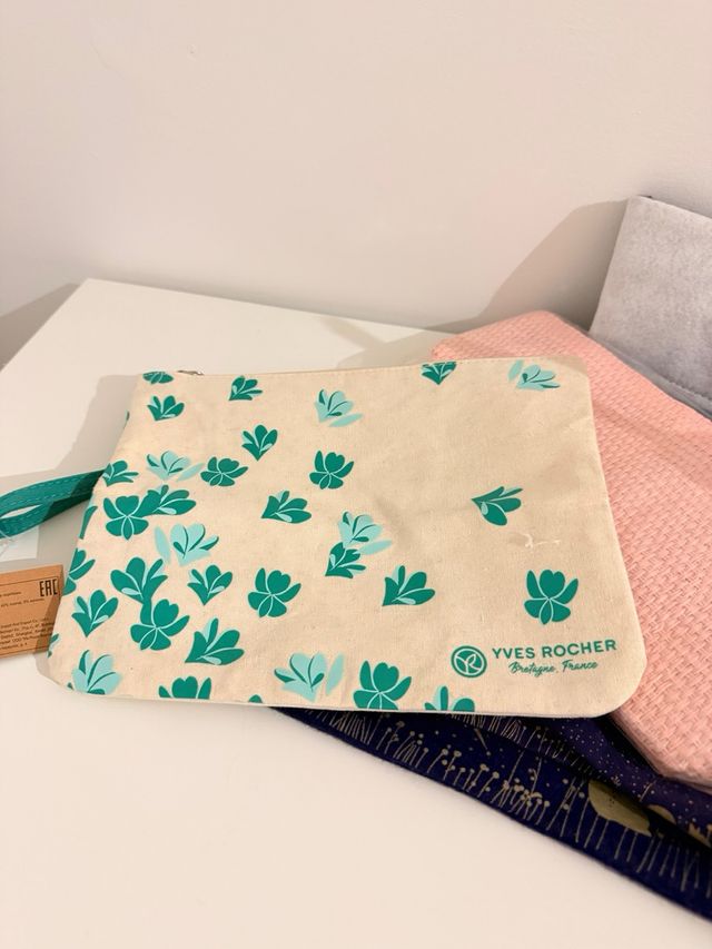 Pochette e calza della befana Yves Rocher