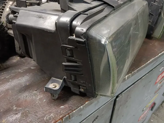 Faro derecho BMW E36 (Coupé/Berlina)