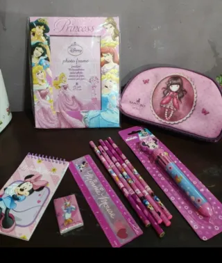 Set 2 scatole latta biscotti e portapenne