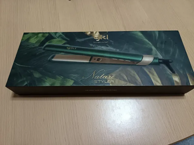 Plancha de pelo 60W verde y oro