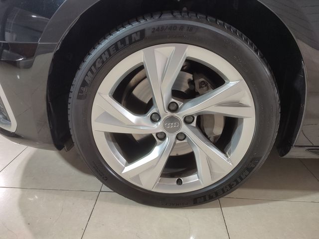 Audi A4 40 tdi Sline Quattro