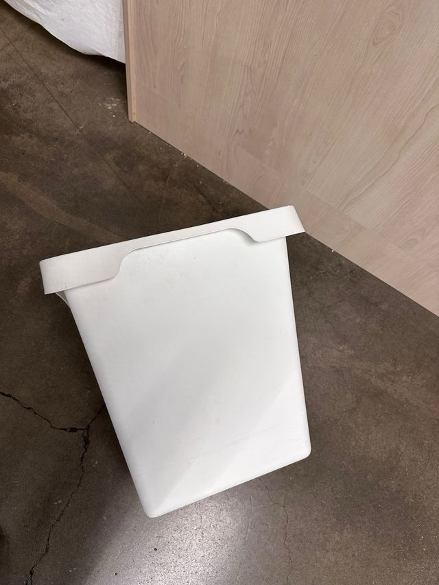 Cubo basura grande Ikea