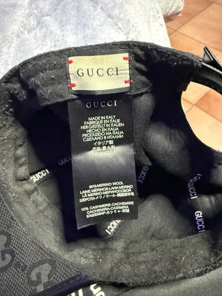 Cappello Gucci nero monogram