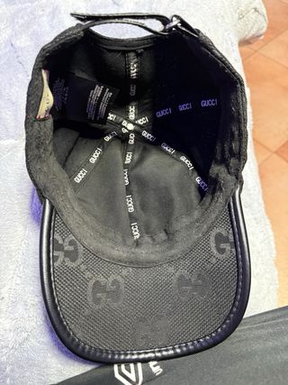 Cappello Gucci nero monogram