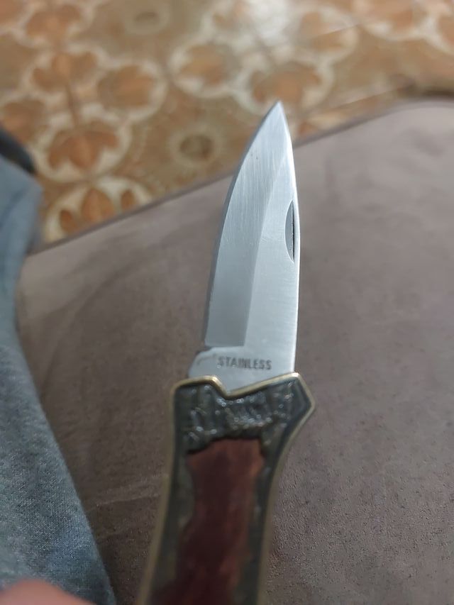 Coltellino da collezione con lupo