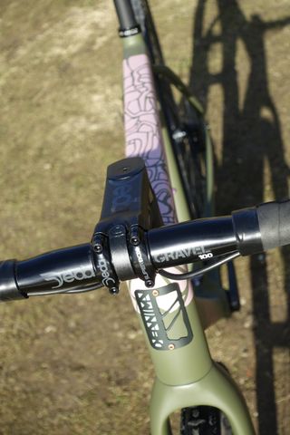 Bici Gravel Deanima Carbono Hecha a Mano Italia