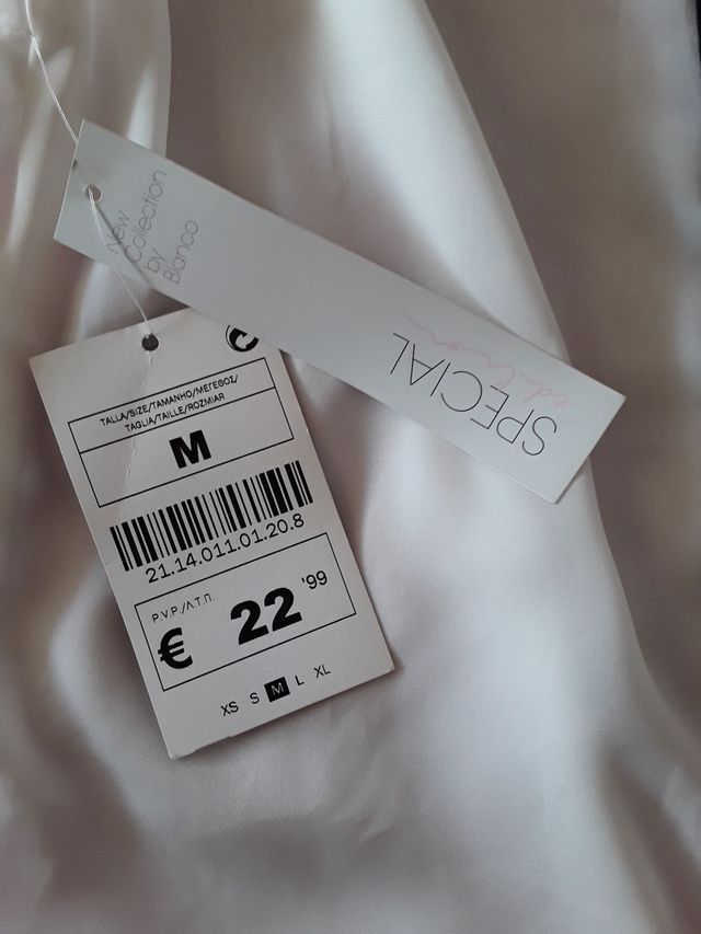 Blusa o top de Blanco. Talla M. Con etiqueta