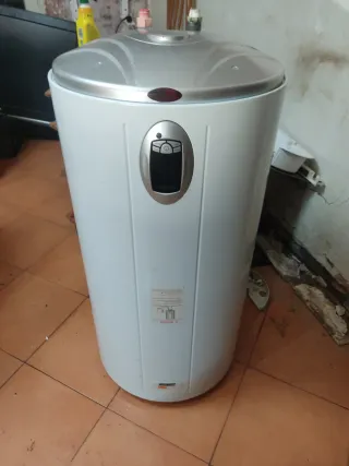 Termo eléctrico blanco