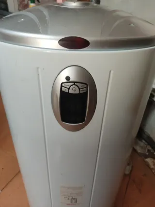 Termo eléctrico blanco