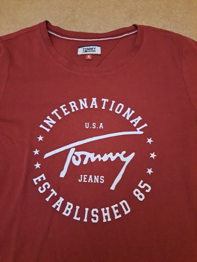 Camiseta Tommy Jeans Roja Chica