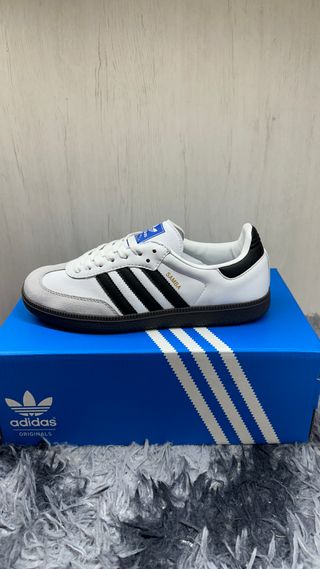 Adidas Samba Blancas y Negras