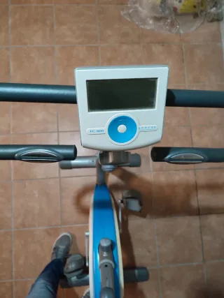 Bicicleta Estática Azul y Gris