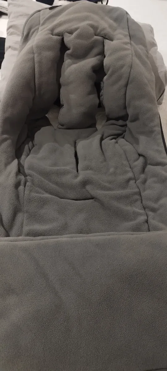 Saco Bugaboo invierno gris