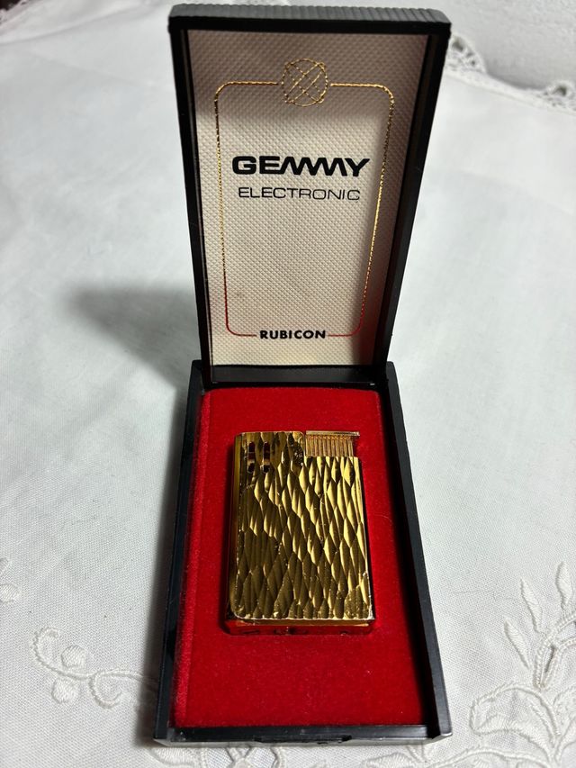 Mechero GEMMY ELECTRONIC RUBICON Dorado