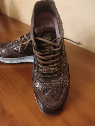 Deportivas verdes kaki con Lentejuelas