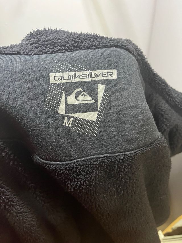 Chaqueta con estampado geométrico