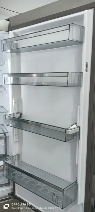 Nevera Combi Sharp No Frost energía A++