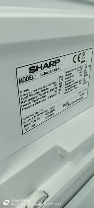 Nevera Combi Sharp No Frost energía A++