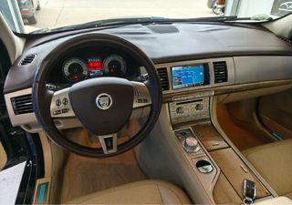 Jaguar XF 2.7 v6 207 luxuri