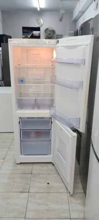 Nevera Combi  BALAY NO FROST ENERGÍA A+ Blanca