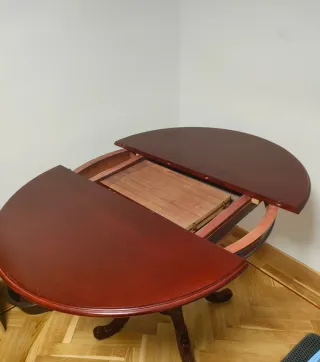 Mesa redonda extensible de madera