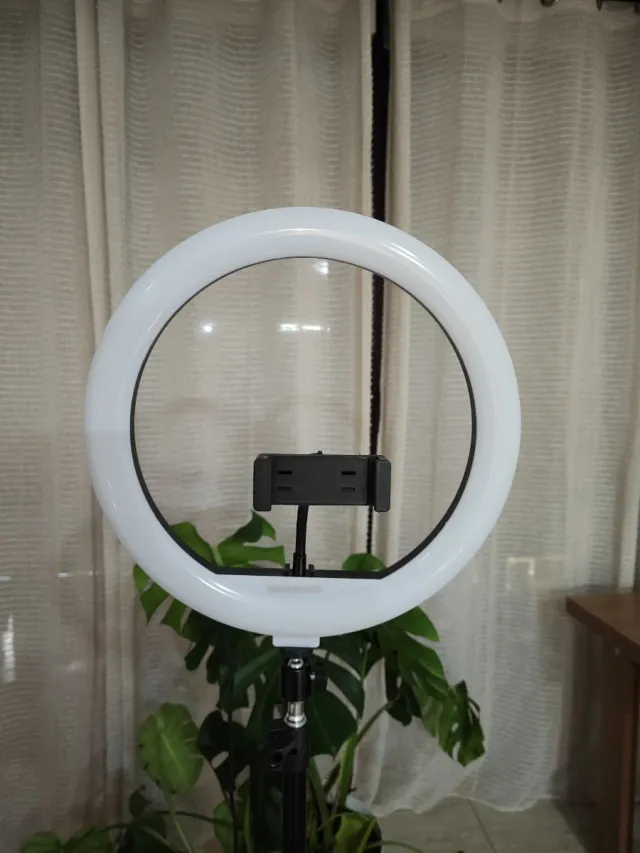Aro de Luz Grundig con Soporte