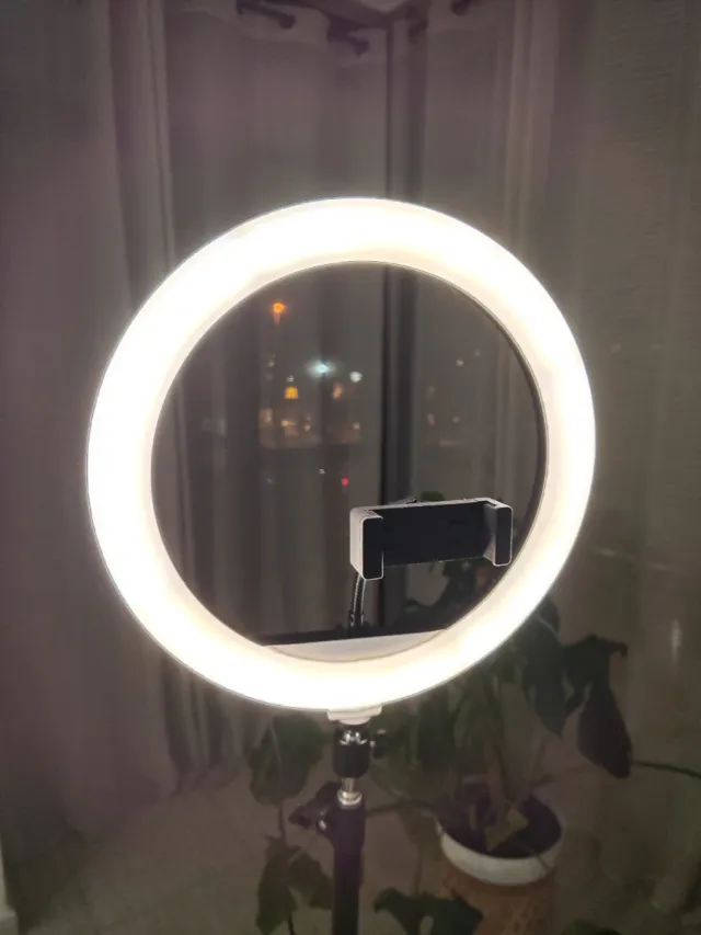 Aro de Luz Grundig con Soporte