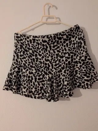 Falda pantalón animal print Lefties