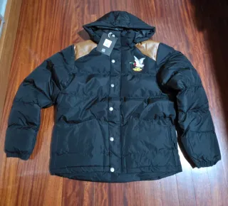 Chaqueta Acolchada con capucha Chevignon Negro.