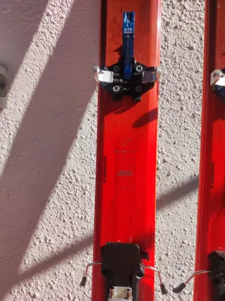 Esquís de travesía Atomic