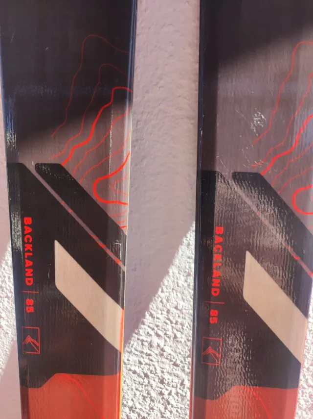 Esquís de travesía Atomic