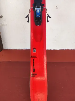 Esquís de travesía Atomic