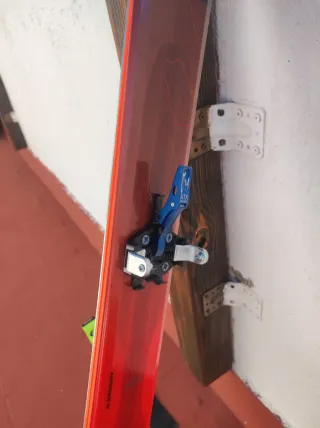 Esquís de travesía Atomic