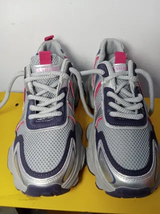 Zapatillas Deportivas Plata y Rosa