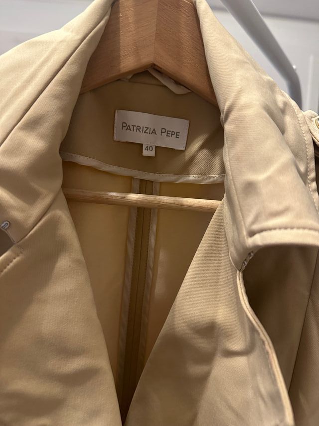 Gabardina Patrizia Pepe Beige