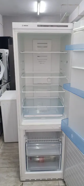 Nevera Combi Blanca Bosch no Frost energía A+