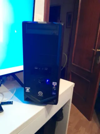 PC Asus AMD Phenom Negro