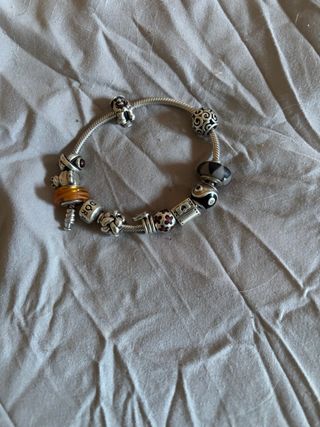 Pulsera Pandora con 6 Charm