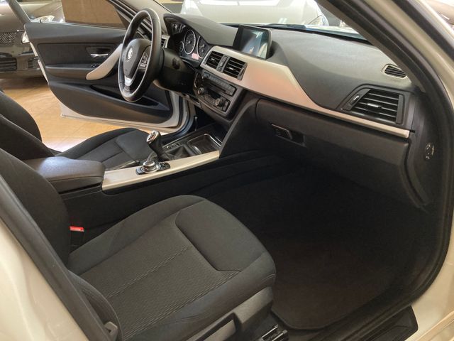 BMW Serie 3 318d Touring