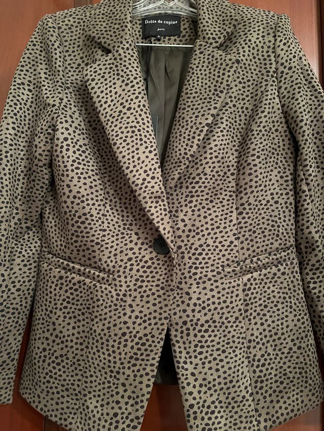 Blazer Drôle de copine Oliva con Topitos Negros